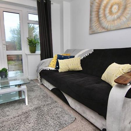 Daimler House - Cosy Home Near Coventry City Centre Εξωτερικό φωτογραφία