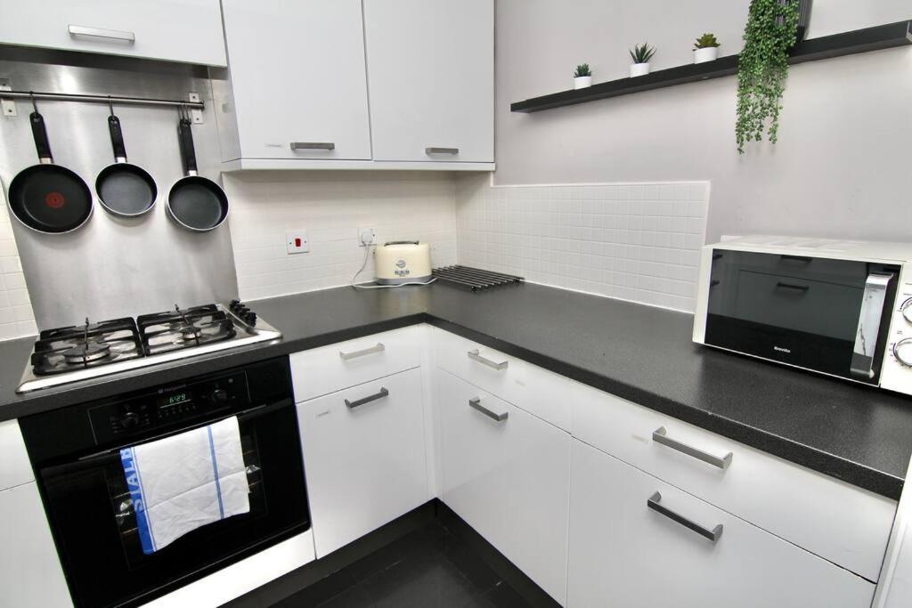 Daimler House - Cosy Home Near Coventry City Centre Εξωτερικό φωτογραφία